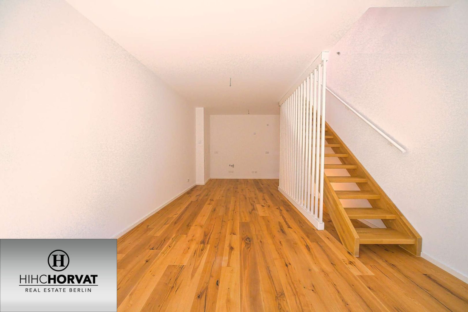 Blick zum offenen Küchenbereich