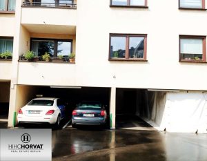 Überdachter Stellplatz