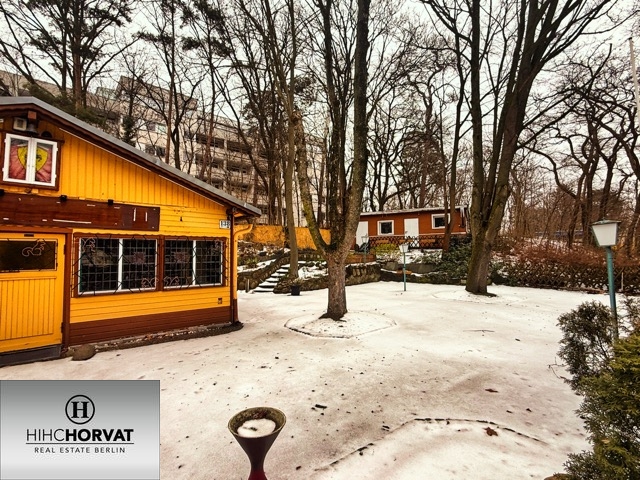 WEITERE ANSICHT GARTEN RECHTS VOM OBJEKT